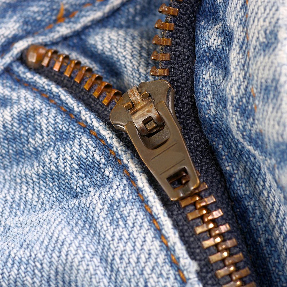 Zipper Replacement & Clothing Repairs